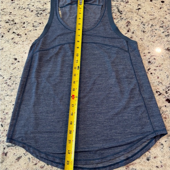 Lululemon tank top - Picture 4 of 4